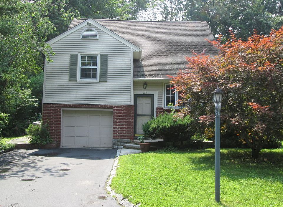 1st image of 133 Grandview Dr