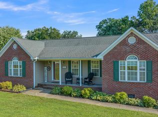305 Sand Mountain Dr, Rainsville, AL 35986