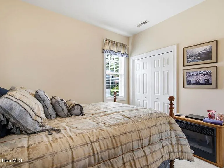 5006 Carleton Dr #113 — Photo 24