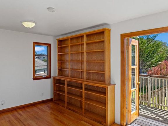 4th image of 1251 Surf Ave