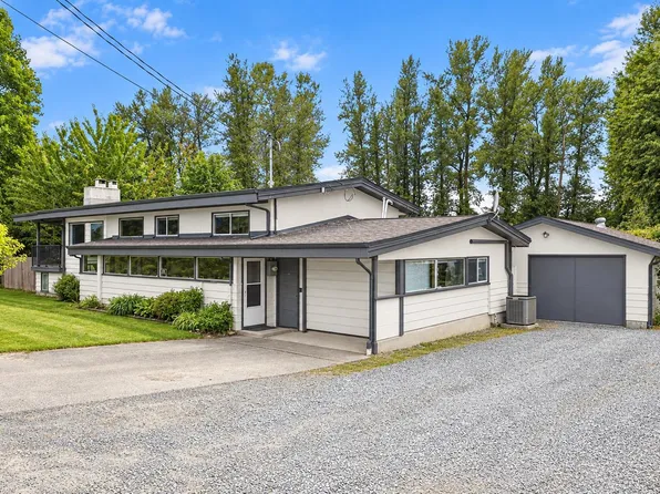 10425 Young Rd, Chilliwack, BC V2P 8C4