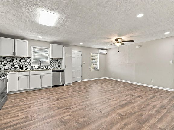 3rd image of 389 Mulberry
