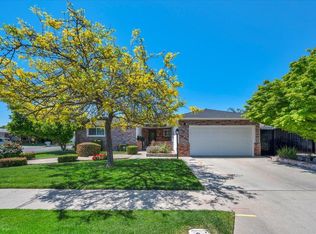 4049 N Ricewood Ave, Fresno, CA 93705