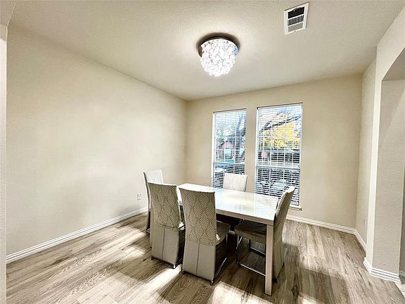 4th image of 3301 Bluegrass Dr #3301