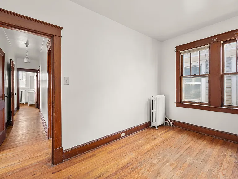 150 Green St #2 — Photo 9