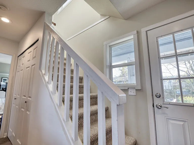 43 Bay View Dr — Photo 17