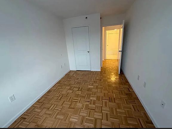 4th image of 21-10 31st Ave #9