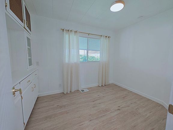 5th image of 6305 Marshall Dr