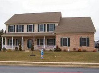 138 Chesterfield Dr, Palmyra, PA 17078