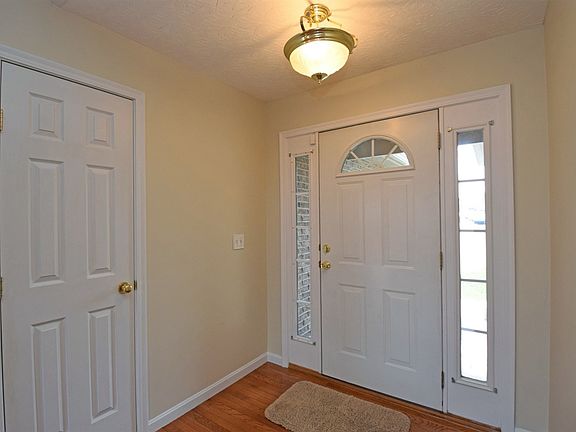 3rd image of 9250 Hardwicke Ln