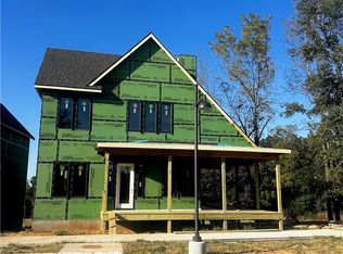 2310 W Markham, Fayetteville, AR 72701