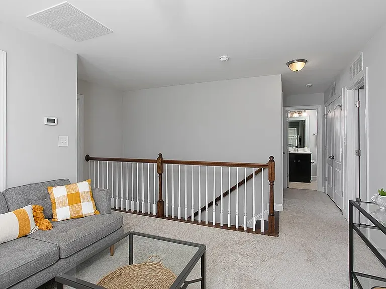 113 Bella Dr — Photo 23
