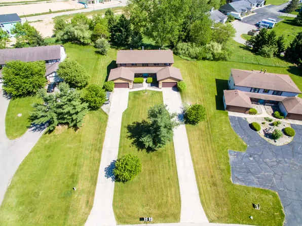 6542 Bella Vista Dr NE, Rockford, MI