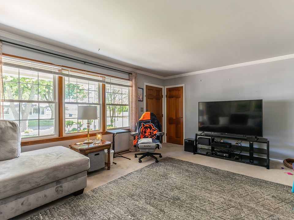 yuka♡　0408 2928 Parulo Dr, Meridian, ID 83642 | Zillow