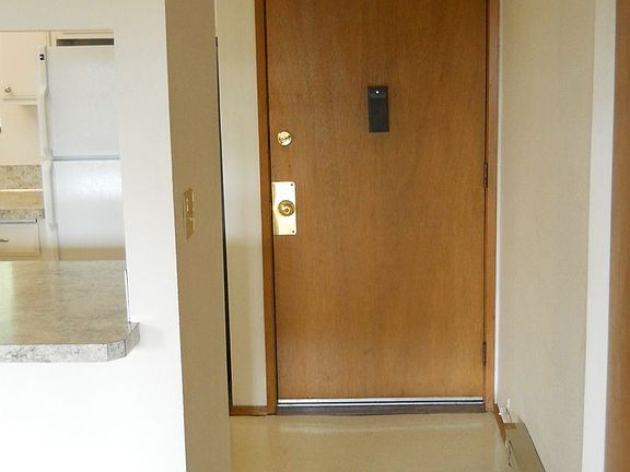 3rd image of 10550 Stone Ave N APT 02