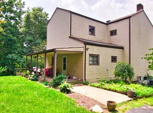 5106 N Pioneer Rd, Gibsonia, PA 15044