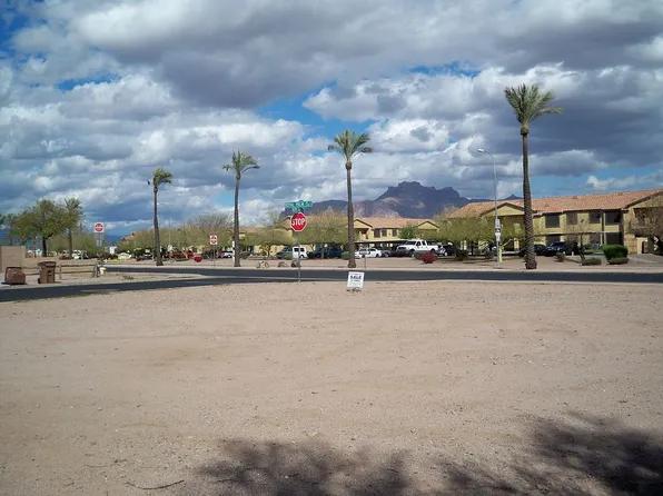 649 E 10th Ave, Apache Junction, AZ 85119