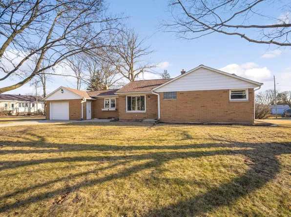 2606 South 89th STREET, West Allis, WI 53227
