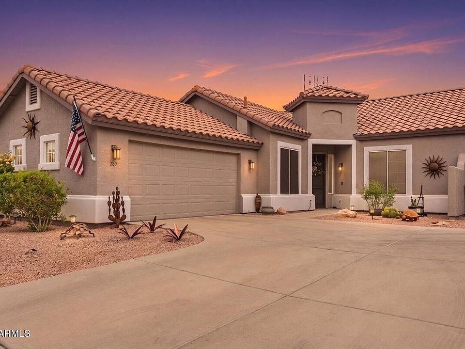1st image of 587 S VALLE ESCONDIDO --