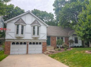 7900 Rosehill Rd, Lenexa, KS 66215