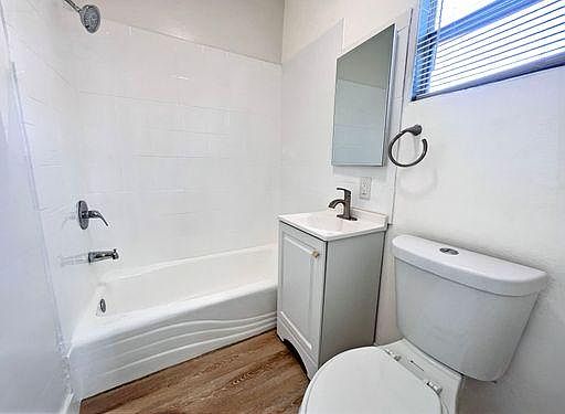 2nd image of 227 Lime Ave APT 11