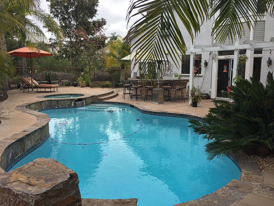 1st image of 2078 Acacia Dr