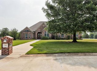 68 Stonegate Dr, Choctaw, OK 73020