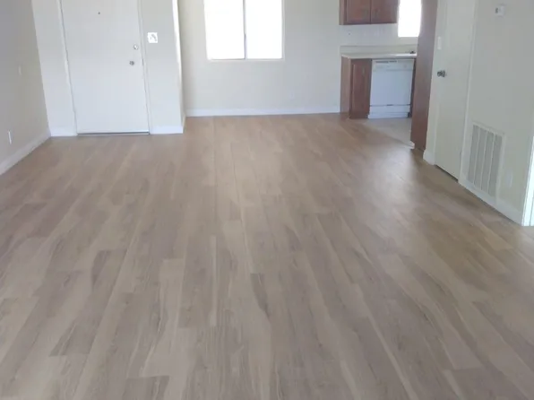 25555 New Chicago Ave APT L, Hemet, CA 92544