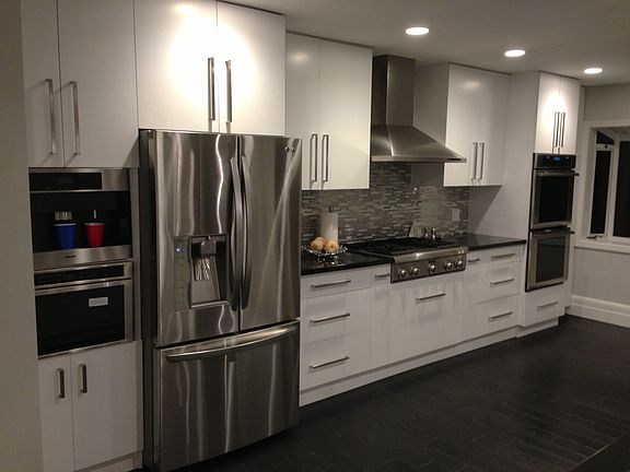 4th image of 4905 Calvin Ave