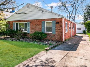 1316 Elmwood Rd, Mayfield Heights, OH