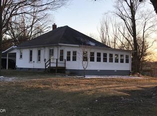 197 Hanna Rd, Murphysboro, IL 62966