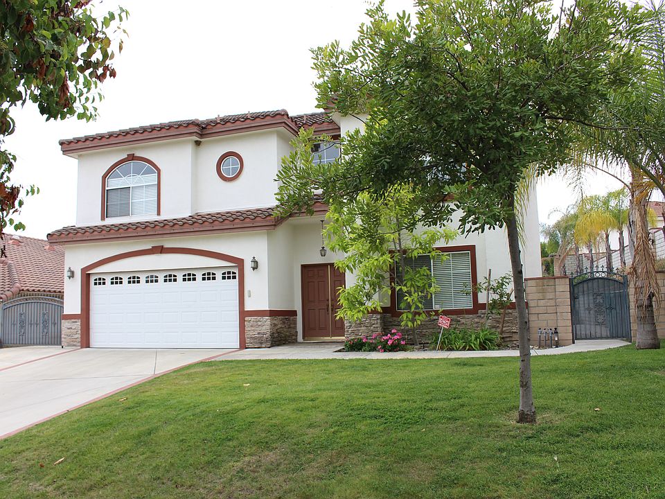 1st image of 858 De Anza Heights Dr