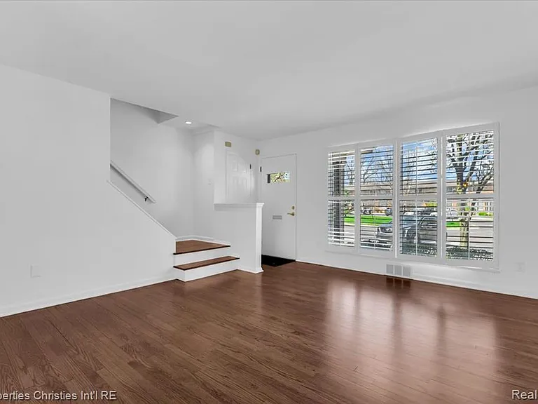 1035 N Old Woodward Ave #5 — Photo 4