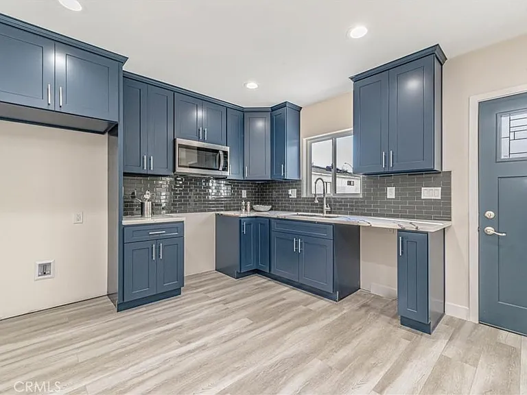 1838 Clyde Ave #1838 — Photo 2