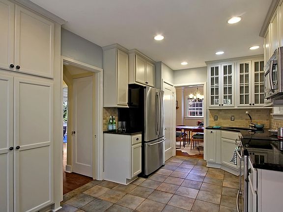 Main kitchen