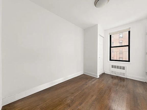 3rd image of 140 7th Ave APT 3N