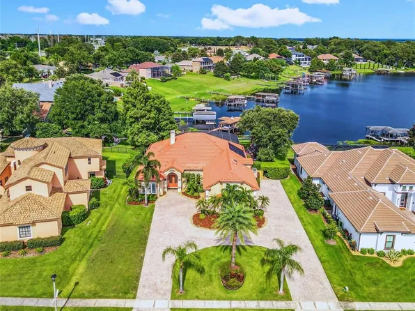 812 Johns Point Dr, Oakland, FL 34787