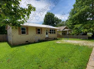 1111 Watson Ave, Springdale, AR 72764