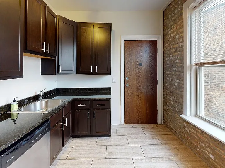 1536 W Birchwood Ave #3 — Photo 1