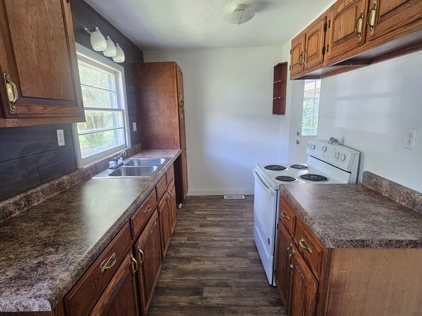 32 John May Dr, Hardin, KY 42048