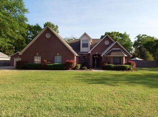 219 Holly Ln, New Caney, TX 77357