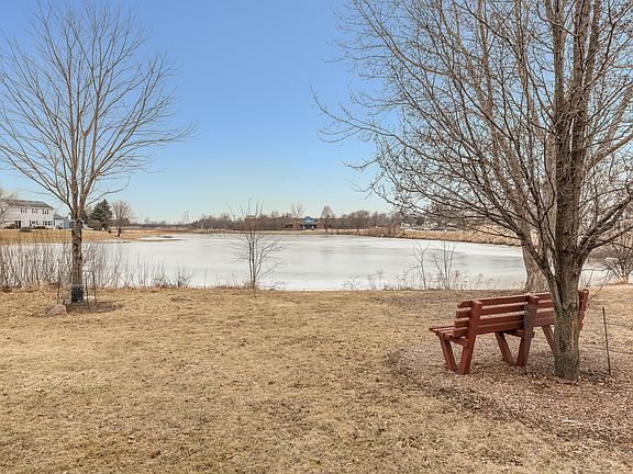 5th image of 30W120 Greenbrook Ct