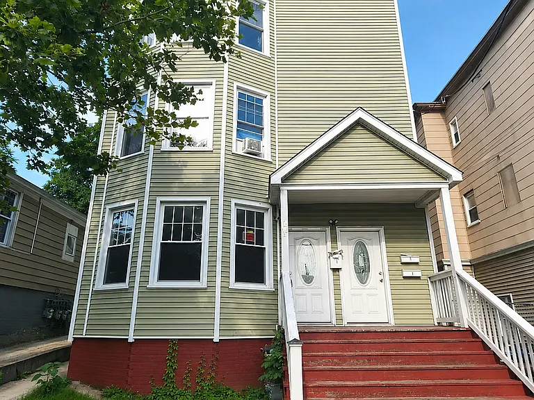 245 Ferry St — Photo 1