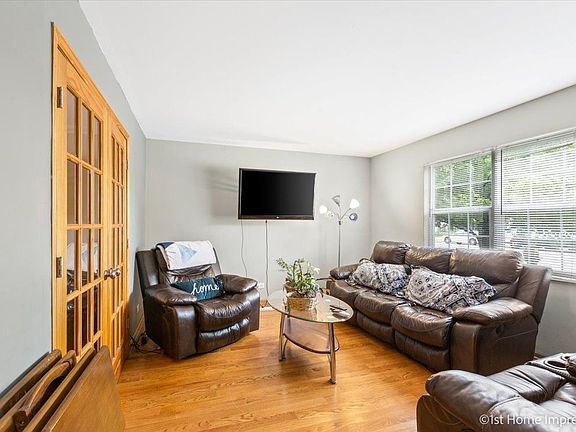 4th image of 505 Wentworth Ave