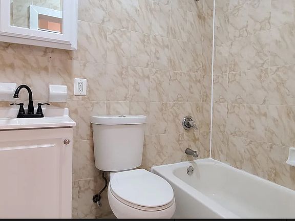2nd image of 1359 Findlay Ave #3B