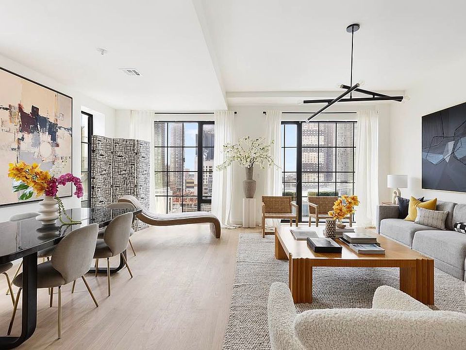 1st image of 441 W 37th St #Penthouse