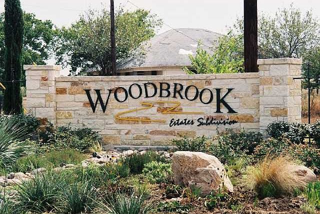 1st image of 487 Woodbrook Trl