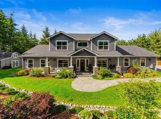 2748 NE Winters Rd, Bremerton, WA 98311