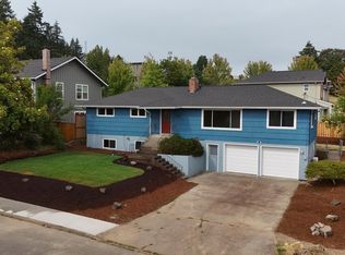 210 Walnut Dr S, Monmouth, OR 97361