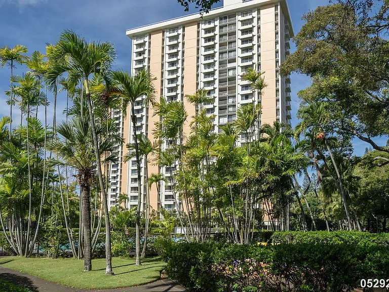 1515 Nuuanu Ave #155 — Photo 1